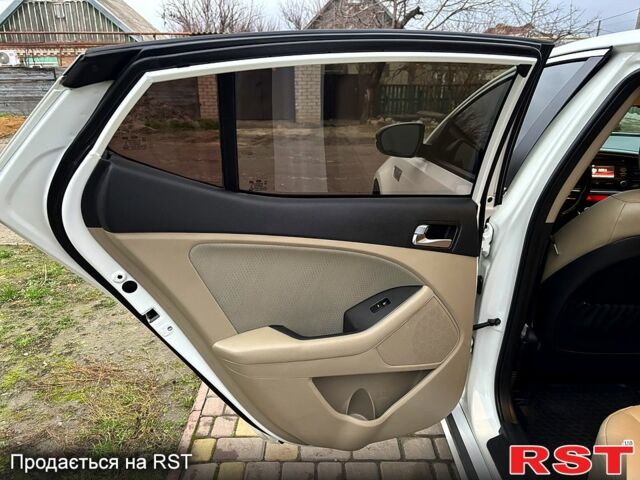 Белый Киа Оптима, объемом двигателя 2.4 л и пробегом 188 тыс. км за 8800 $, фото 12 на Automoto.ua