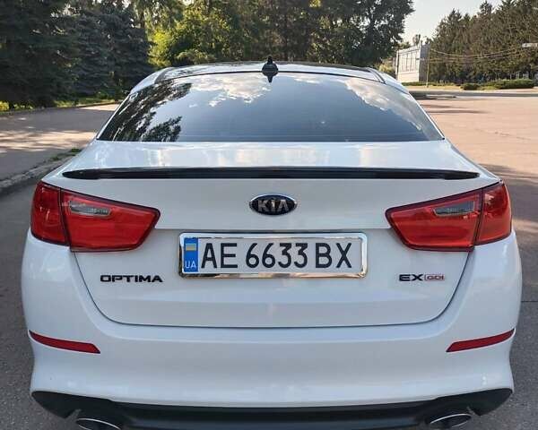 Білий Кіа Оптіма, об'ємом двигуна 2.4 л та пробігом 175 тис. км за 11600 $, фото 5 на Automoto.ua