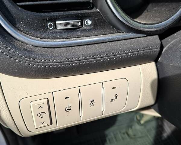 Белый Киа Оптима, объемом двигателя 2.36 л и пробегом 175 тыс. км за 9500 $, фото 15 на Automoto.ua