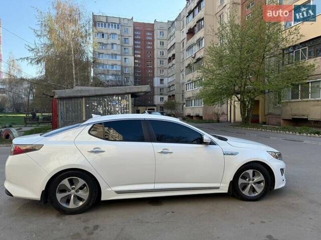 Белый Киа Оптима, объемом двигателя 2.36 л и пробегом 340 тыс. км за 9499 $, фото 3 на Automoto.ua