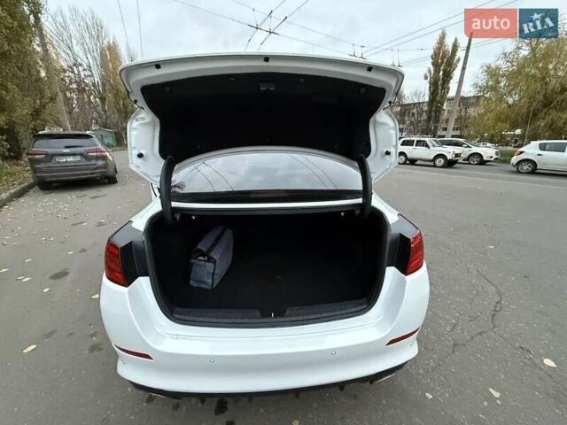 Білий Кіа Оптіма, об'ємом двигуна 2 л та пробігом 283 тис. км за 11500 $, фото 11 на Automoto.ua