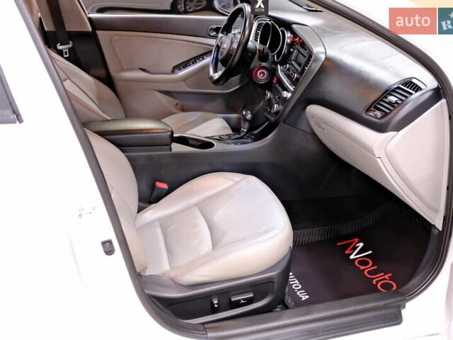 Білий Кіа Оптіма, об'ємом двигуна 2.4 л та пробігом 117 тис. км за 8900 $, фото 40 на Automoto.ua