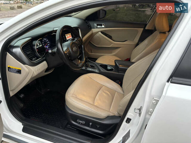 Белый Киа Оптима, объемом двигателя 0 л и пробегом 188 тыс. км за 8800 $, фото 21 на Automoto.ua