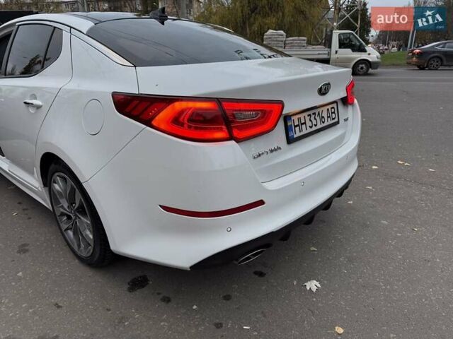 Білий Кіа Оптіма, об'ємом двигуна 2 л та пробігом 283 тис. км за 11500 $, фото 3 на Automoto.ua
