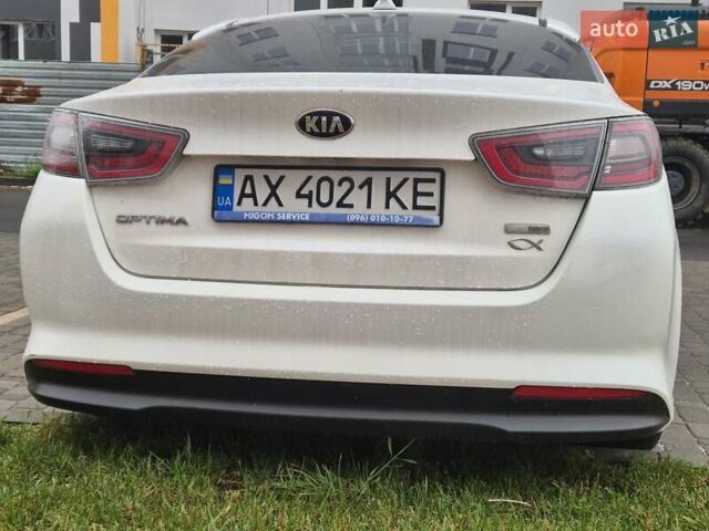 Белый Киа Оптима, объемом двигателя 2.36 л и пробегом 185 тыс. км за 6500 $, фото 5 на Automoto.ua