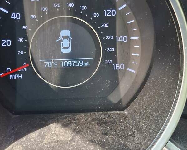 Белый Киа Оптима, объемом двигателя 2.36 л и пробегом 175 тыс. км за 9500 $, фото 16 на Automoto.ua