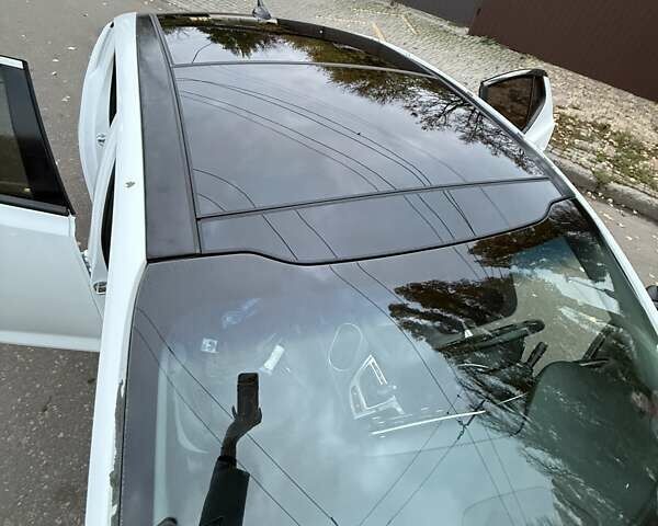 Білий Кіа Оптіма, об'ємом двигуна 2 л та пробігом 283 тис. км за 11500 $, фото 8 на Automoto.ua