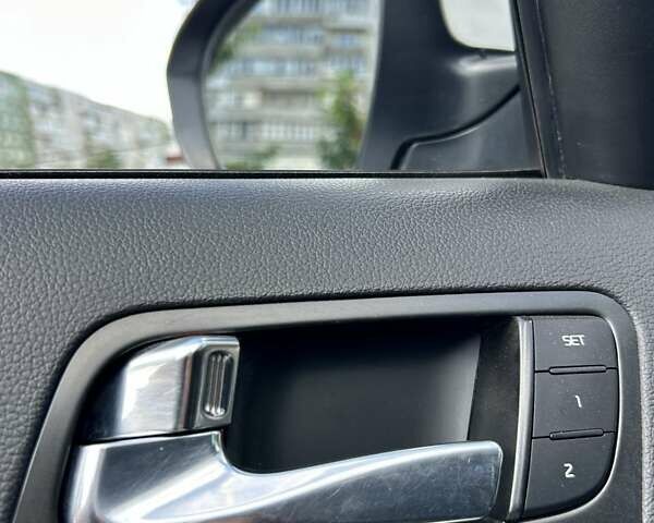 Кіа Оптіма 2014 у Сумах на Automoto.ua Білий Кіа Оптіма, об'ємом двигуна 2.36 л та пробігом 179 тис. км за 10500 $, фото 24 на Automoto.ua