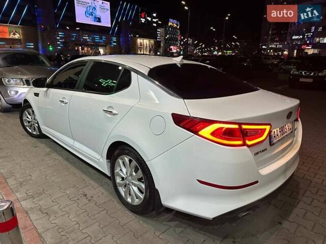 Белый Киа Оптима, объемом двигателя 2.36 л и пробегом 120 тыс. км за 9000 $, фото 2 на Automoto.ua