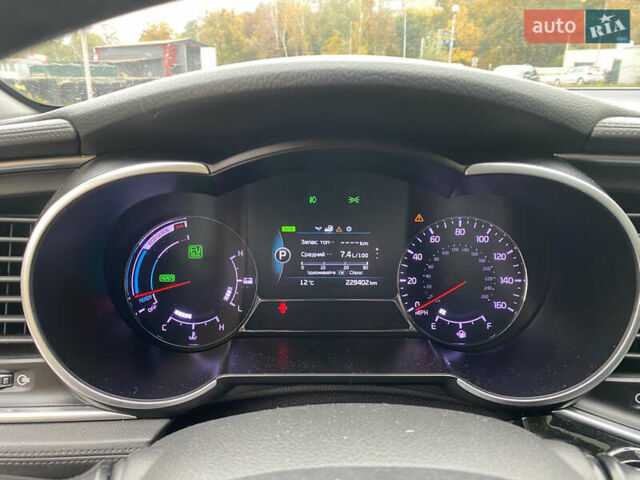 Білий Кіа Оптіма, об'ємом двигуна 2.36 л та пробігом 235 тис. км за 8800 $, фото 21 на Automoto.ua
