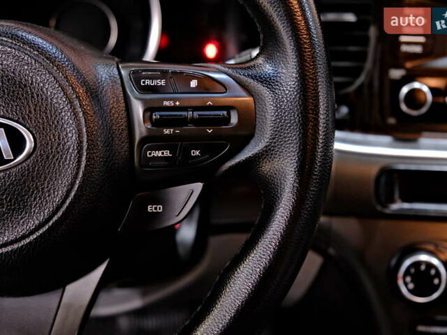 Білий Кіа Оптіма, об'ємом двигуна 2.4 л та пробігом 117 тис. км за 8900 $, фото 19 на Automoto.ua