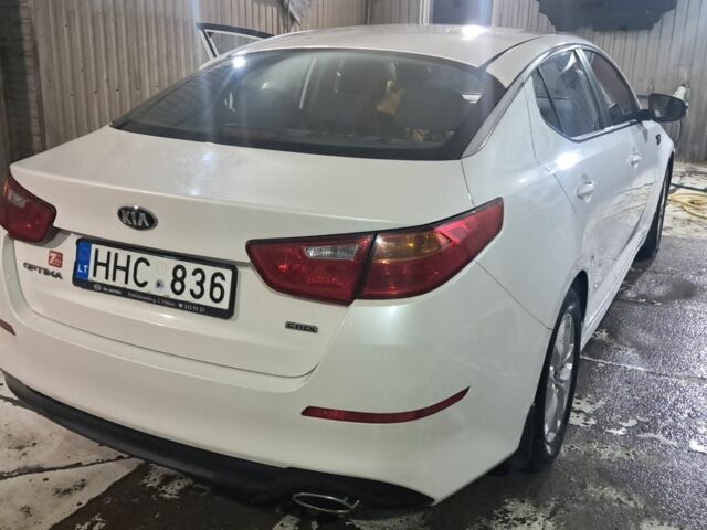 Білий Кіа Оптіма, об'ємом двигуна 1 л та пробігом 196 тис. км за 9999 $, фото 3 на Automoto.ua