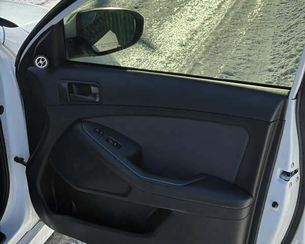 Білий Кіа Оптіма, об'ємом двигуна 2.36 л та пробігом 186 тис. км за 6999 $, фото 3 на Automoto.ua