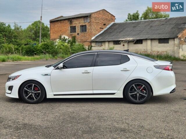Білий Кіа Оптіма, об'ємом двигуна 2.4 л та пробігом 168 тис. км за 11700 $, фото 4 на Automoto.ua