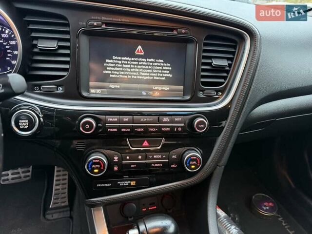 Білий Кіа Оптіма, об'ємом двигуна 2 л та пробігом 283 тис. км за 11500 $, фото 41 на Automoto.ua