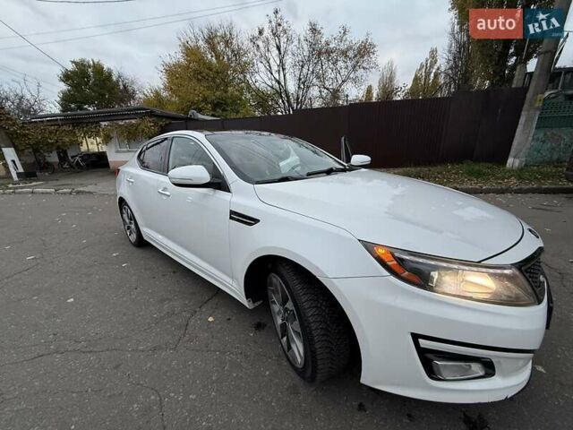 Білий Кіа Оптіма, об'ємом двигуна 2 л та пробігом 283 тис. км за 11500 $, фото 7 на Automoto.ua