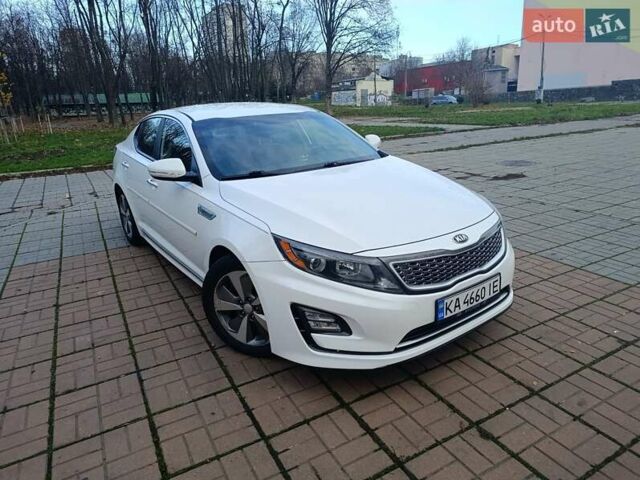 Белый Киа Оптима, объемом двигателя 2.36 л и пробегом 258 тыс. км за 10300 $, фото 7 на Automoto.ua