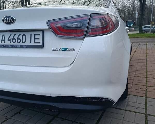 Белый Киа Оптима, объемом двигателя 2.36 л и пробегом 258 тыс. км за 10300 $, фото 15 на Automoto.ua