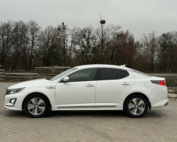 Белый Киа Оптима, объемом двигателя 2.36 л и пробегом 181 тыс. км за 9800 $, фото 5 на Automoto.ua