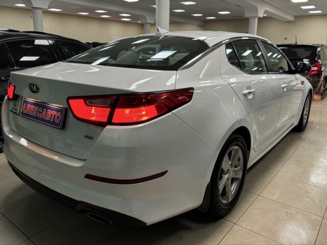 Білий Кіа Оптіма, об'ємом двигуна 2.4 л та пробігом 88 тис. км за 9800 $, фото 3 на Automoto.ua