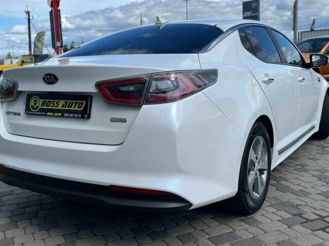 Белый Киа Оптима, объемом двигателя 2.4 л и пробегом 103 тыс. км за 10500 $, фото 6 на Automoto.ua