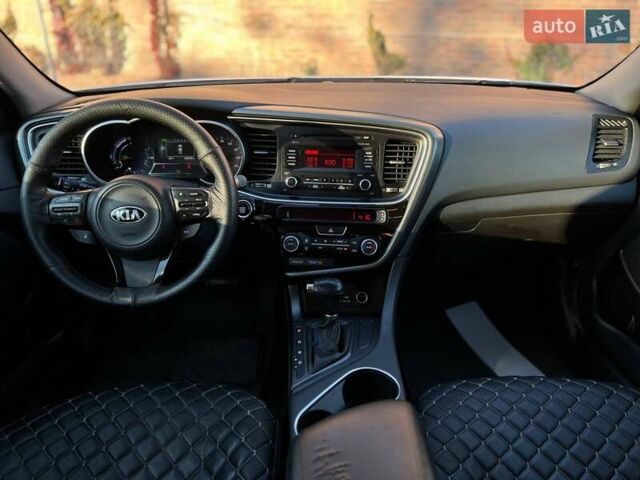 Кіа Оптіма 2015 у Одесі на Automoto.ua Білий Кіа Оптіма, об'ємом двигуна 2.36 л та пробігом 298 тис. км за 9500 $, фото 22 на Automoto.ua