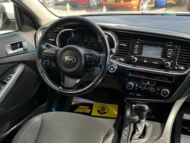 Белый Киа Оптима, объемом двигателя 2.4 л и пробегом 103 тыс. км за 10500 $, фото 14 на Automoto.ua