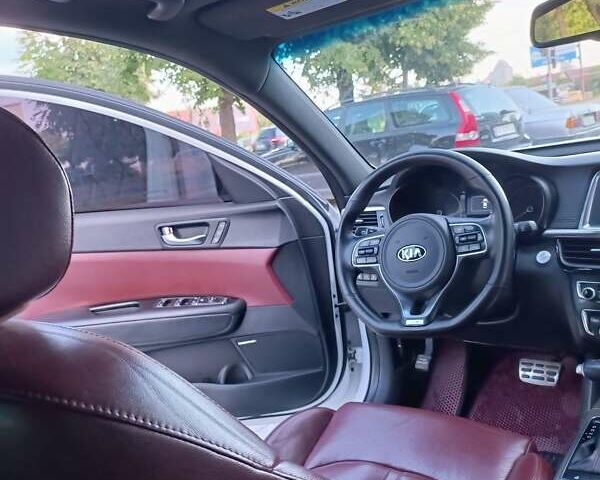 Белый Киа Оптима, объемом двигателя 2 л и пробегом 181 тыс. км за 9500 $, фото 19 на Automoto.ua