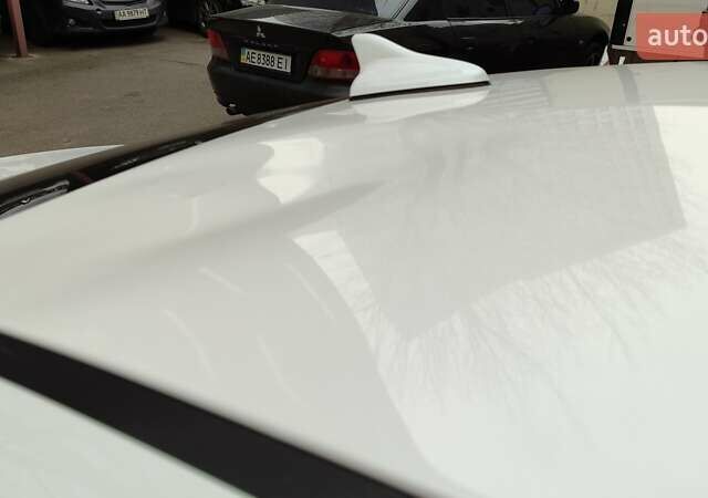Белый Киа Оптима, объемом двигателя 0 л и пробегом 217 тыс. км за 11000 $, фото 15 на Automoto.ua