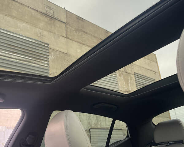 Білий Кіа Оптіма, об'ємом двигуна 2 л та пробігом 173 тис. км за 12800 $, фото 17 на Automoto.ua