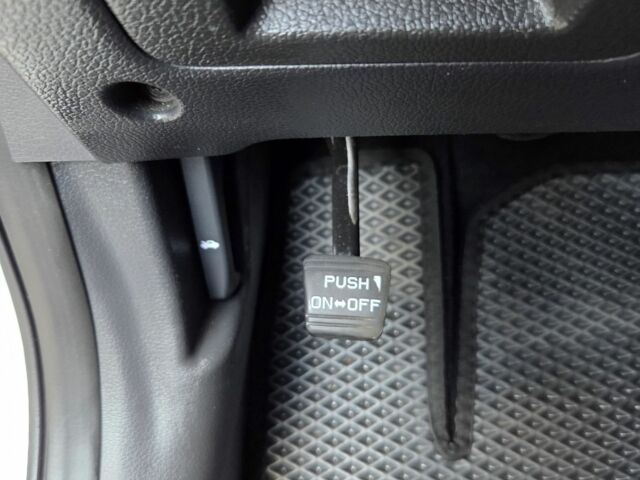 Білий Кіа Оптіма, об'ємом двигуна 2.4 л та пробігом 185 тис. км за 8400 $, фото 21 на Automoto.ua