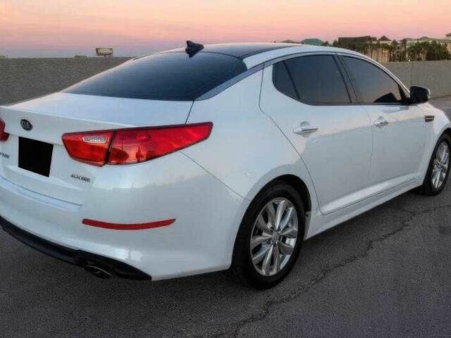 Белый Киа Оптима, объемом двигателя 2.4 л и пробегом 122 тыс. км за 7300 $, фото 6 на Automoto.ua