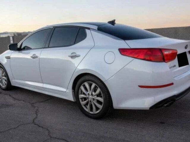 Белый Киа Оптима, объемом двигателя 2.4 л и пробегом 122 тыс. км за 7300 $, фото 4 на Automoto.ua