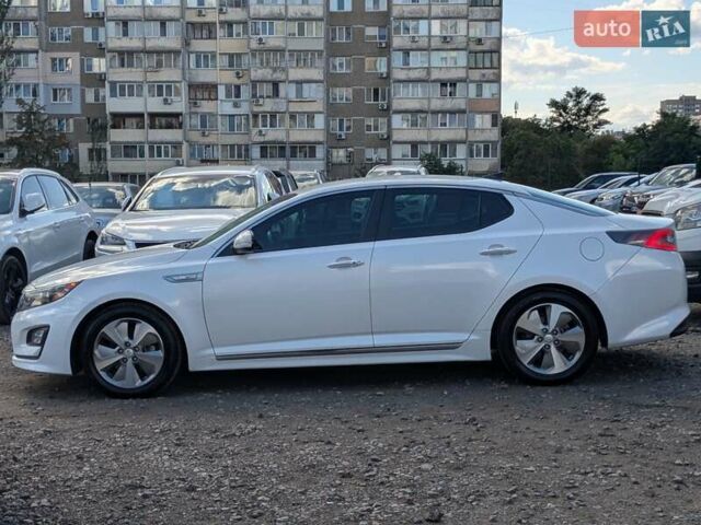 Белый Киа Оптима, объемом двигателя 2.4 л и пробегом 160 тыс. км за 12000 $, фото 6 на Automoto.ua