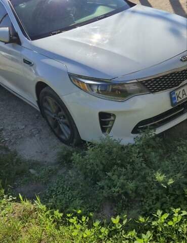 Білий Кіа Оптіма, об'ємом двигуна 2 л та пробігом 173 тис. км за 13000 $, фото 11 на Automoto.ua