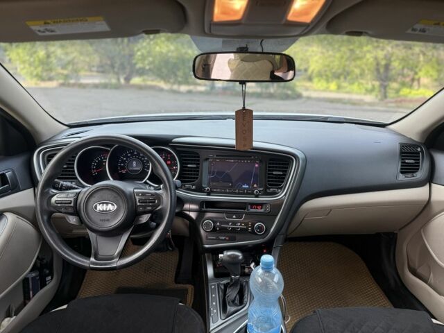 Білий Кіа Оптіма, об'ємом двигуна 2.4 л та пробігом 155 тис. км за 9600 $, фото 6 на Automoto.ua