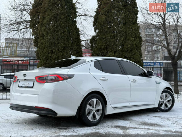 Белый Киа Оптима, объемом двигателя 2.36 л и пробегом 177 тыс. км за 7900 $, фото 18 на Automoto.ua