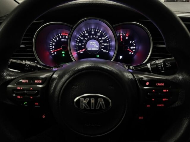 Білий Кіа Оптіма, об'ємом двигуна 2.4 л та пробігом 88 тис. км за 9800 $, фото 13 на Automoto.ua