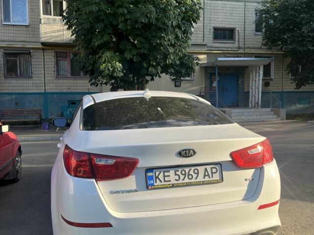 Белый Киа Оптима, объемом двигателя 2.4 л и пробегом 193 тыс. км за 9999 $, фото 5 на Automoto.ua