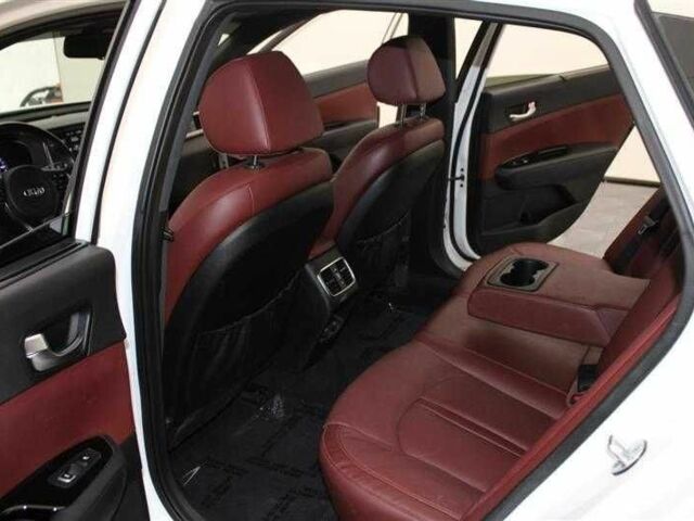 Белый Киа Оптима, объемом двигателя 2 л и пробегом 66 тыс. км за 10500 $, фото 14 на Automoto.ua