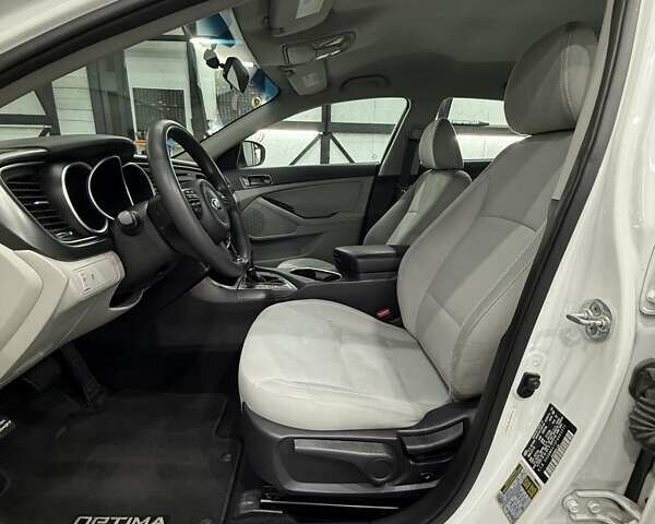 Белый Киа Оптима, объемом двигателя 2.4 л и пробегом 140 тыс. км за 9200 $, фото 5 на Automoto.ua