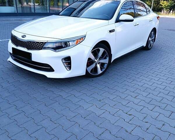 Белый Киа Оптима, объемом двигателя 2 л и пробегом 181 тыс. км за 9500 $, фото 2 на Automoto.ua