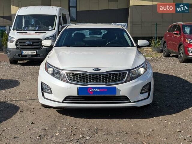 Белый Киа Оптима, объемом двигателя 2.4 л и пробегом 160 тыс. км за 12000 $, фото 4 на Automoto.ua