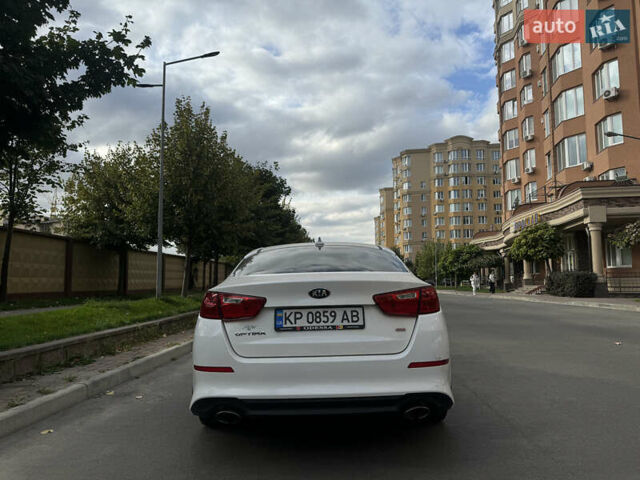 Белый Киа Оптима, объемом двигателя 2.4 л и пробегом 150 тыс. км за 9400 $, фото 8 на Automoto.ua