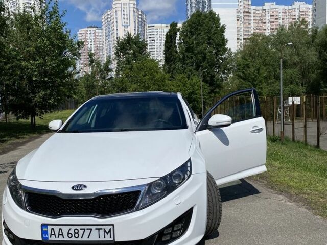 Киа Оптима 2015 в Киеве на Automoto.ua Белый Киа Оптима, объемом двигателя 2.4 л и пробегом 95 тыс. км за 10999 $, фото 2 на Automoto.ua