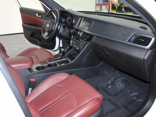 Белый Киа Оптима, объемом двигателя 2 л и пробегом 66 тыс. км за 10500 $, фото 11 на Automoto.ua