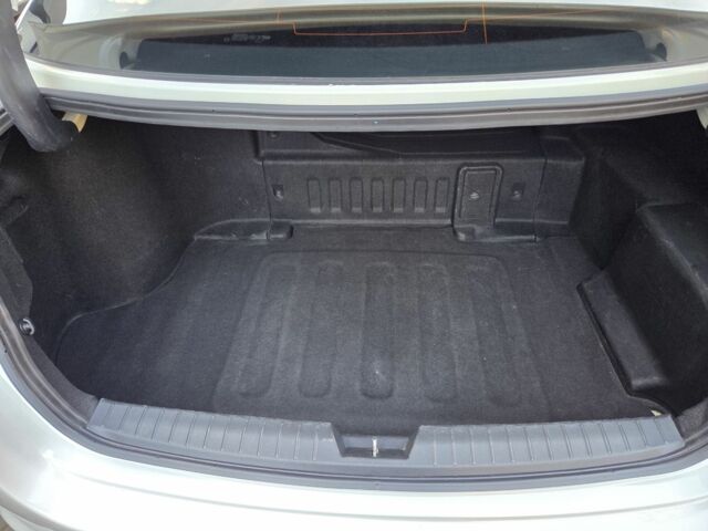 Білий Кіа Оптіма, об'ємом двигуна 2.4 л та пробігом 185 тис. км за 8400 $, фото 18 на Automoto.ua