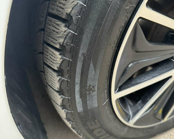 Білий Кіа Оптіма, об'ємом двигуна 2.36 л та пробігом 121 тис. км за 8950 $, фото 12 на Automoto.ua