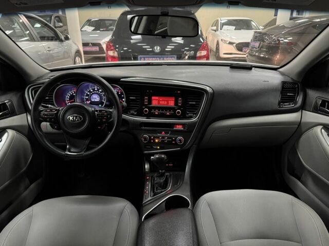 Білий Кіа Оптіма, об'ємом двигуна 2.4 л та пробігом 88 тис. км за 9800 $, фото 10 на Automoto.ua