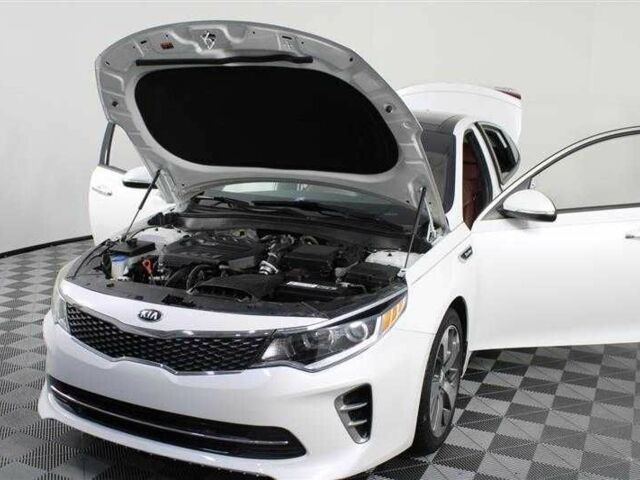 Белый Киа Оптима, объемом двигателя 2 л и пробегом 66 тыс. км за 10500 $, фото 3 на Automoto.ua